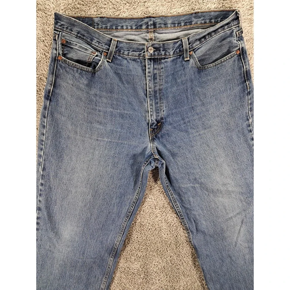 Levi's Strauss & Co Jeans Mens Sz 42x32 550 Relaxed Fit Straight Leg Denim Blue - Picture 3 of 16